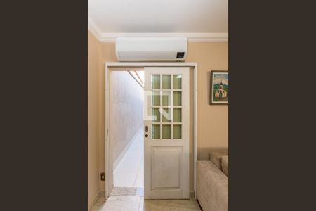 Sala de casa à venda com 4 quartos, 315m² em Caiçaras, Belo Horizonte