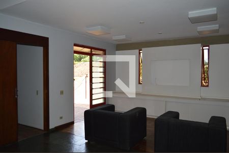 Sala de casa à venda com 5 quartos, 263m² em Vila Mariana, São Paulo
