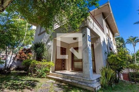 Casa à venda com 3 quartos, 300m² em Petrópolis, Porto Alegre