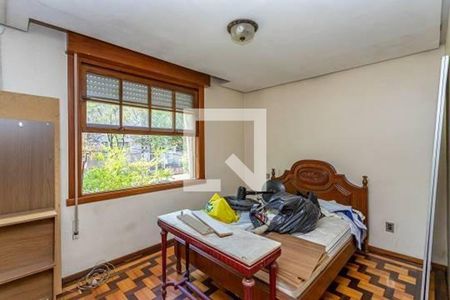 Casa à venda com 3 quartos, 300m² em Petrópolis, Porto Alegre