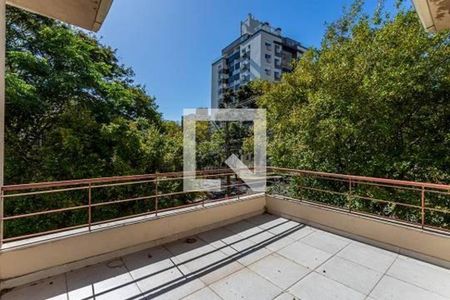 Casa à venda com 3 quartos, 300m² em Petrópolis, Porto Alegre