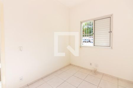 Quarto 2 de apartamento para alugar com 2 quartos, 52m² em Jardim Roberto, Osasco