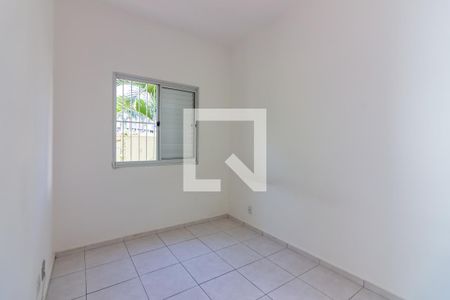 Quarto 1 de apartamento para alugar com 2 quartos, 52m² em Jardim Roberto, Osasco