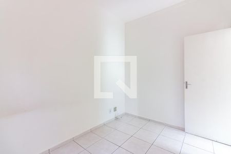 Quarto 1 de apartamento para alugar com 2 quartos, 52m² em Jardim Roberto, Osasco