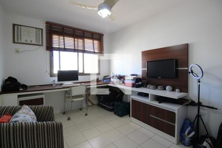 Quarto 1 de apartamento para alugar com 4 quartos, 238m² em Freguesia (jacarepaguá), Rio de Janeiro
