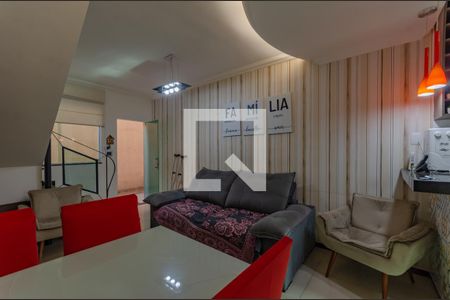 Sala de casa para alugar com 2 quartos, 67m² em Piratininga, Belo Horizonte