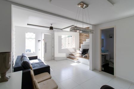 Sala de casa para alugar com 2 quartos, 80m² em Maria Antonieta, Pinhaiss