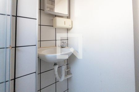 Banheiro de kitnet/studio para alugar com 1 quarto, 35m² em Centro, Vinhedo