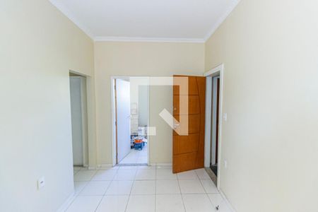 Sala de apartamento para alugar com 3 quartos, 80m² em Cordovil, Rio de Janeiro