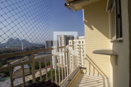 Varanda  de apartamento à venda com 2 quartos, 48m² em Jacarepaguá, Rio de Janeiro