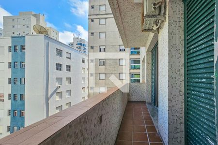Varanda de apartamento para alugar com 3 quartos, 106m² em Barra Funda, Guarujá