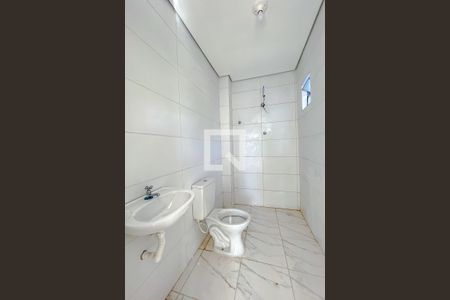 Banheiro  de casa de condomínio para alugar com 1 quarto, 28m² em Ipiranga, São Paulo
