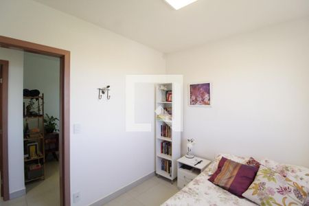 Quarto 1 - Suíte de apartamento para alugar com 2 quartos, 60m² em Granja Marileusa, Uberlândia