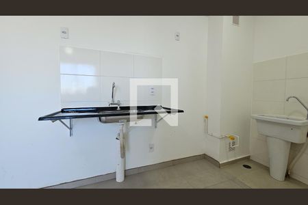 Cozinha de apartamento para alugar com 2 quartos, 33m² em Jardim Prudência, São Paulo
