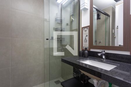 Banheiro de apartamento para alugar com 1 quarto, 25m² em Auxiliadora, Porto Alegre