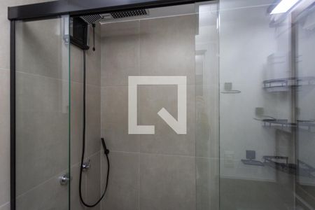 Banheiro de apartamento para alugar com 1 quarto, 25m² em Auxiliadora, Porto Alegre
