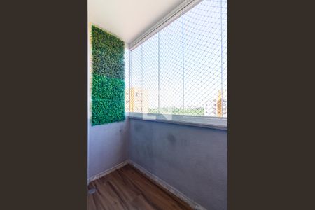 Fachada de apartamento para alugar com 3 quartos, 73m² em Piratininga, Osasco