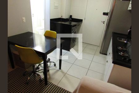 Sala/Cozinha de apartamento para alugar com 2 quartos, 35m² em Parque Munhoz, São Paulo