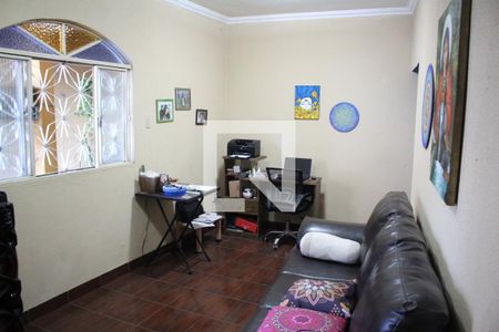 Sala  de casa à venda com 3 quartos, 200m² em Tropical, Contagem