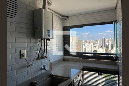 Área de Serviço de apartamento à venda com 2 quartos, 105m² em Vila Romana, São Paulo