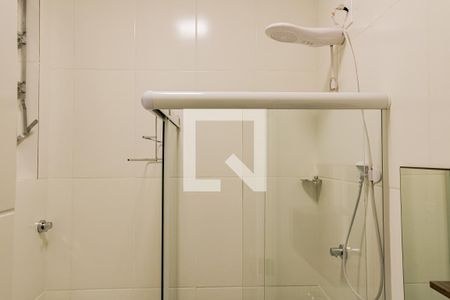 Banheiro  de kitnet/studio para alugar com 1 quarto, 23m² em Copacabana, Rio de Janeiro