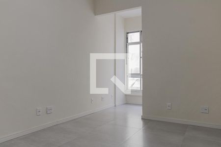 Sala/Quarto de kitnet/studio para alugar com 1 quarto, 23m² em Copacabana, Rio de Janeiro