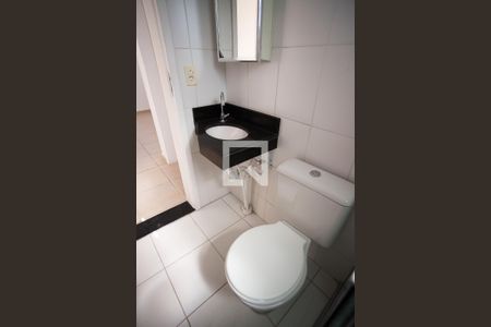 Banheiro de apartamento para alugar com 2 quartos, 48m² em São João Batista (venda Nova), Belo Horizonte
