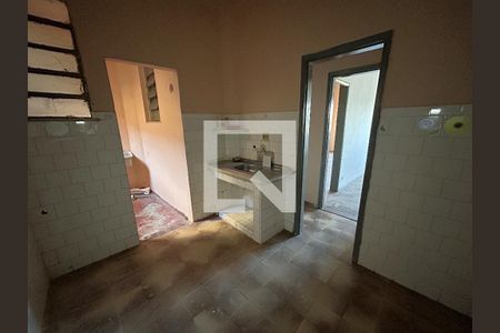 Cozinha de apartamento para alugar com 1 quarto, 55m² em Marechal Hermes, Rio de Janeiro