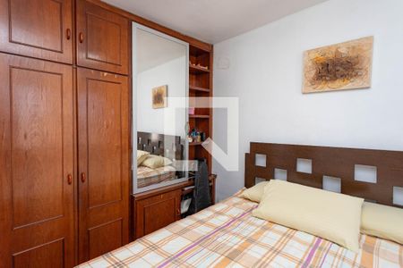 Quarto 1  de apartamento à venda com 2 quartos, 58m² em Jardim Melo, Diadema