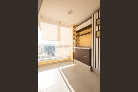 Sacada de apartamento para alugar com 2 quartos, 67m² em Presidente Altino, Osasco