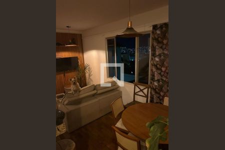 Apartamento à venda com 3 quartos, 57m² em Sagrada Família, Belo Horizonte