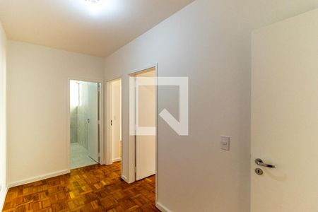 Corredor de apartamento para alugar com 2 quartos, 113m² em Santa Cecília, São Paulo