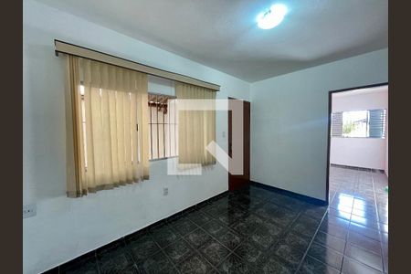 Sala de casa para alugar com 2 quartos, 120m² em Jardim Pacaembu, Jundiaí