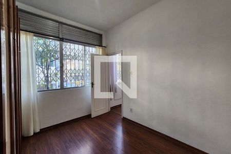 Quarto 1 de apartamento para alugar com 2 quartos, 84m² em Laranjeiras, Rio de Janeiro