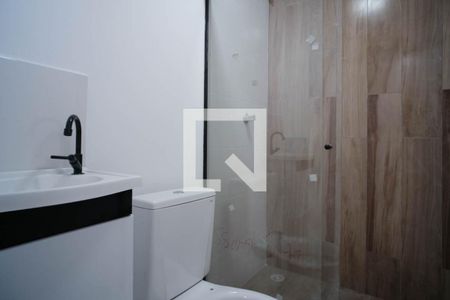Banheiro de apartamento para alugar com 1 quarto, 42m² em Vila Buenos Aires, São Paulo