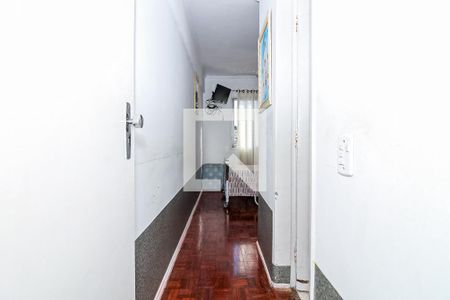 Corredor de apartamento à venda com 3 quartos, 90m² em Vila Ipojuca, São Paulo