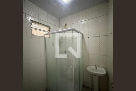 Banheiro de apartamento para alugar com 1 quarto, 45m² em Rio Pequeno, São Paulo