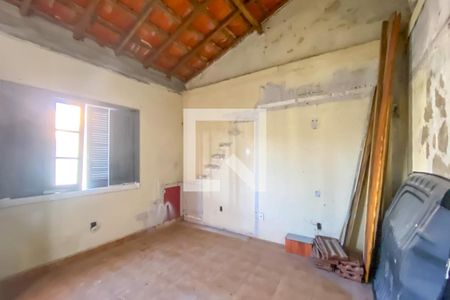 Casa à venda com 275m², 3 quartos e 3 vagas Casa à venda com 275m², 3 quartos e 3 vagasQuarto de Serviço