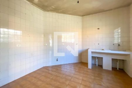 Casa à venda com 275m², 3 quartos e 3 vagas Casa à venda com 275m², 3 quartos e 3 vagasÁrea de Serviço