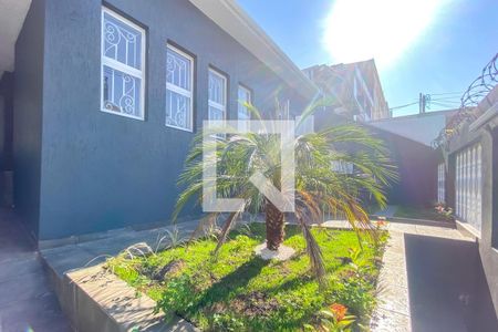 Casa à venda com 275m², 3 quartos e 3 vagas Casa à venda com 275m², 3 quartos e 3 vagasJardim da Frente