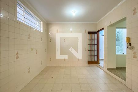 Casa à venda com 275m², 3 quartos e 3 vagas Casa à venda com 275m², 3 quartos e 3 vagasCozinha