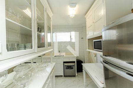 Cozinha de apartamento para alugar com 2 quartos, 80m² em Indianópolis, São Paulo