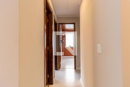 Corredor de apartamento para alugar com 3 quartos, 73m² em Bacacheri, Curitiba