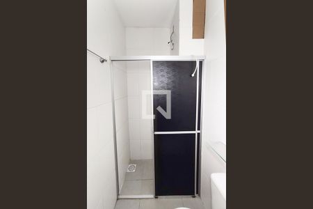 Banheiro de kitnet/studio para alugar com 1 quarto, 56m² em Feitoria, São Leopoldo
