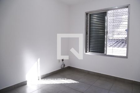 Quarto 2 de casa à venda com 3 quartos, 140m² em Vila Mangalot, São Paulo