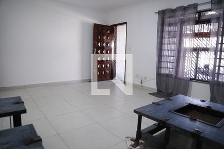 Sala de casa à venda com 3 quartos, 140m² em Vila Mangalot, São Paulo
