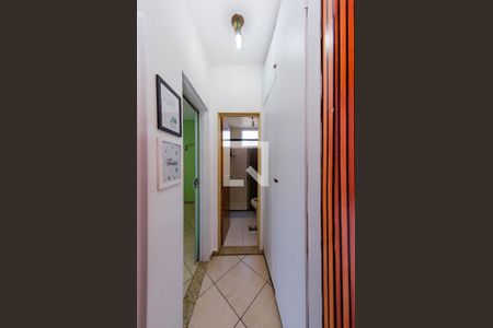 Corredor de apartamento à venda com 3 quartos, 69m² em Padre Eustáquio, Belo Horizonte