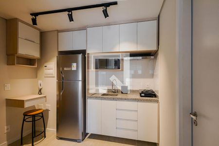 Cozinha de apartamento para alugar com 1 quarto, 25m² em Sumarezinho, São Paulo