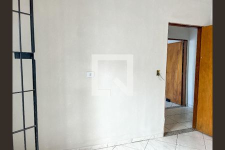 Sala/Quarto de casa para alugar com 3 quartos, 90m² em Vila Rica, São Paulo