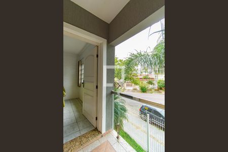Sacada de casa à venda com 3 quartos, 180m² em Igara, Canoas